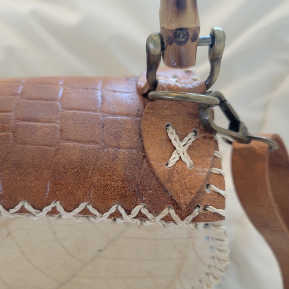 HANDMADE New Fossilized Cacao Leaves Bamboo Cream Brown Crossbody Bag Leather - Picture 5 of 12